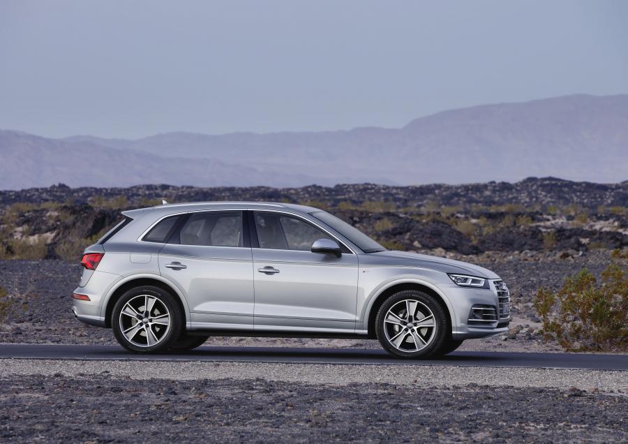  Audi Q5 TDI Quattro S-Line 2016 года  (WW) (фото 36 из 48)